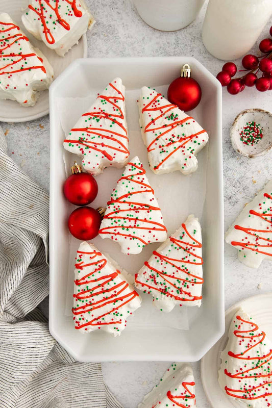 CHRISTMAS TREE CAKES SOY CANDLE 3 WICK