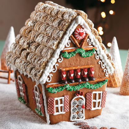 2-Wick Gingerbread House Soy Candle
